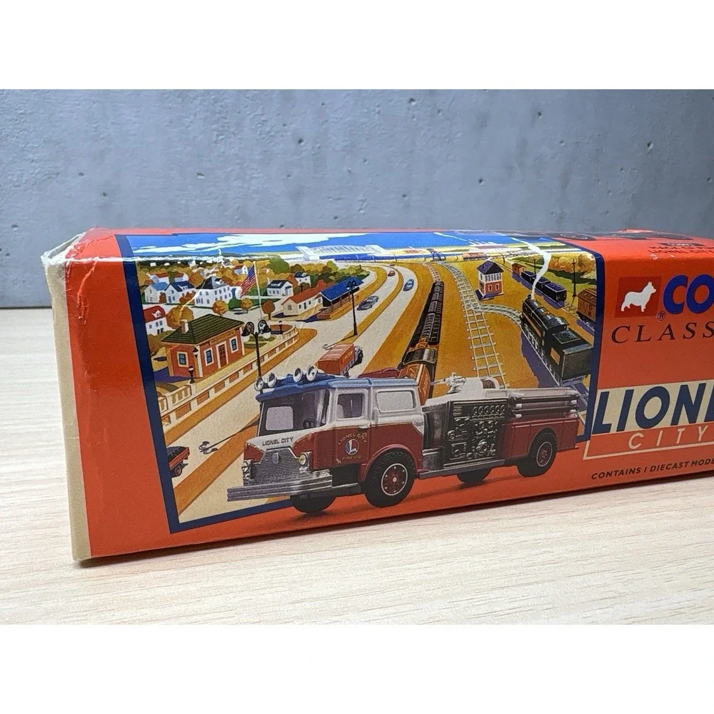 Corgi Classics Lionel City Fire Truck Co Mack CF Pumper 52002 Red